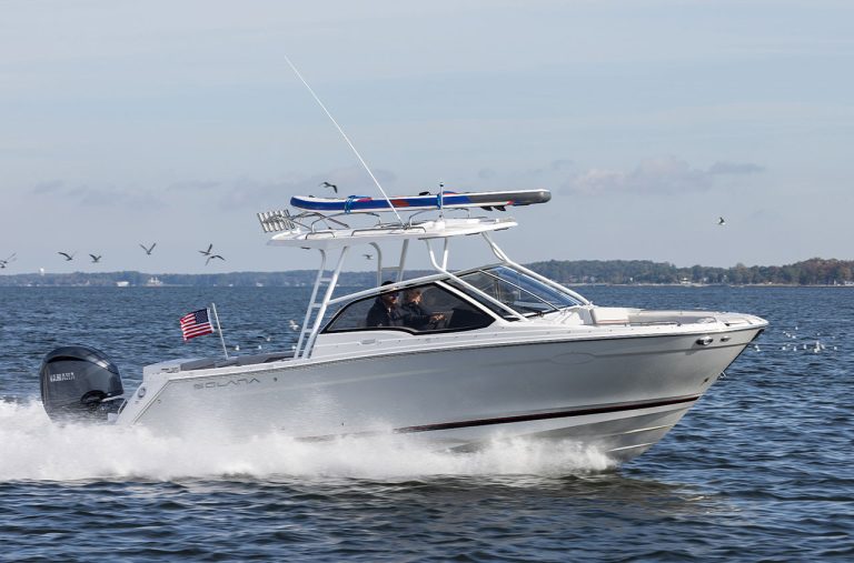 Solara-S-250-DC-Yamaha-300hp-Outboard-in-Action